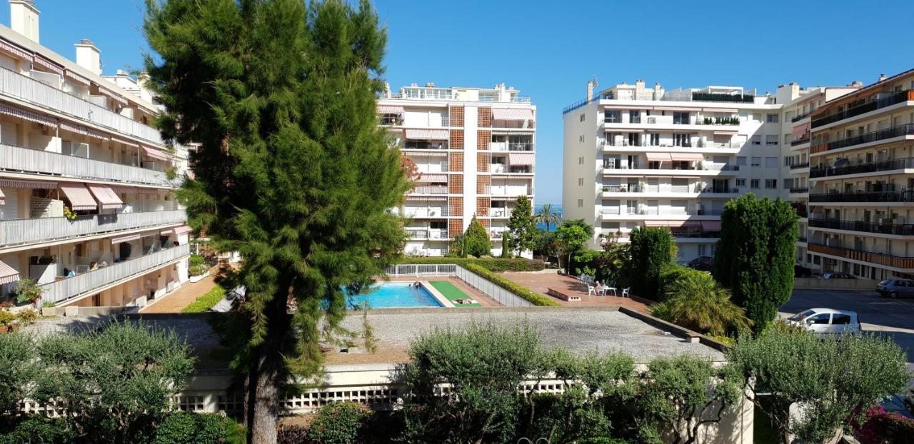 Les Caroubiers Apartment Roquebrune-Cap-Martin Luaran gambar